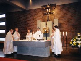 Die neugeweihten Priester - hier Jahrgang 2007 - feierten jeweils Nachpriminz mit den Schwestern